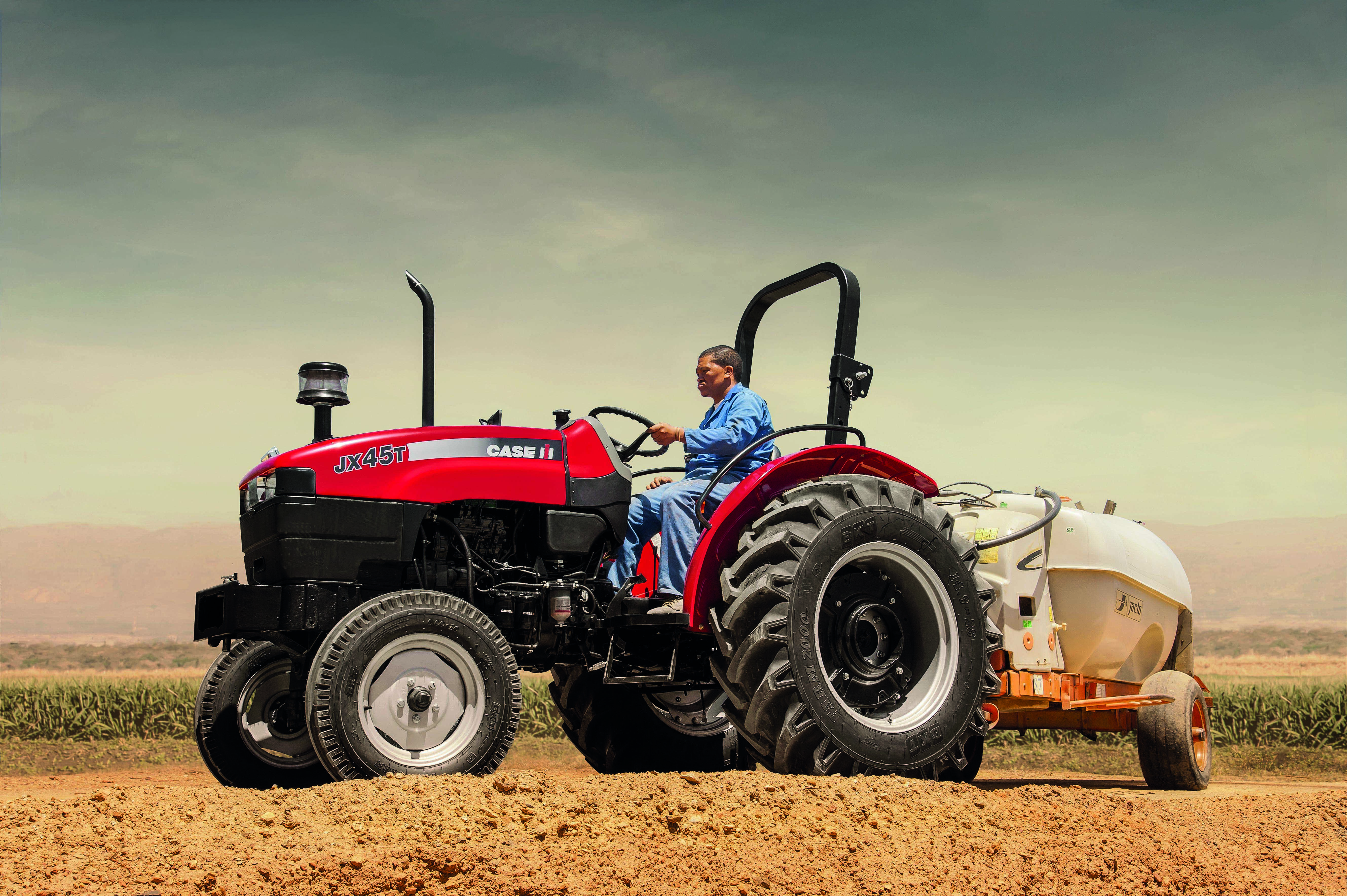 CASE IH EXTENDS JXT SERIES TRACTOR RANGE WITH NEW COMPACT MODELS