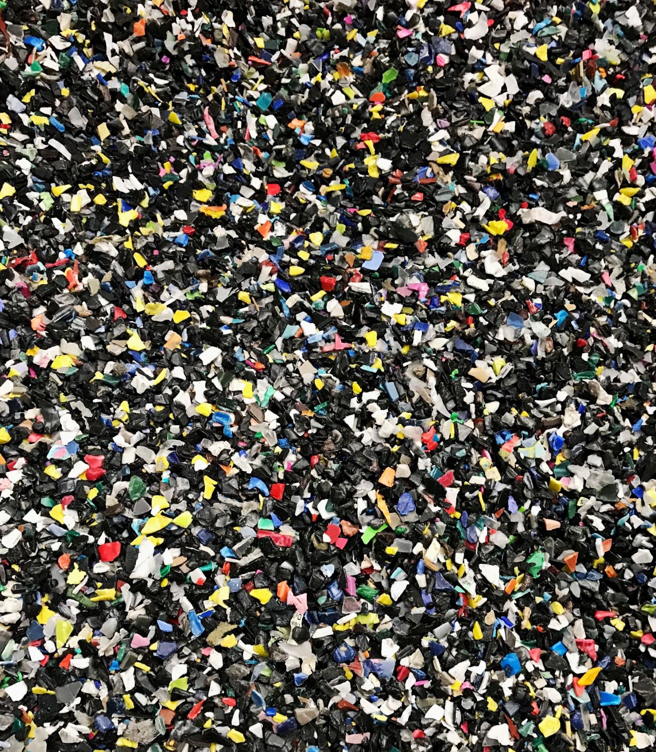 Black plastics recycling: towards a circular economy